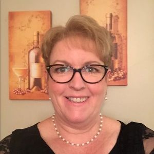 Meet your Posher, Bonnie